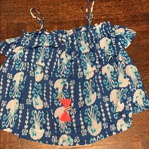 Lilly top size small